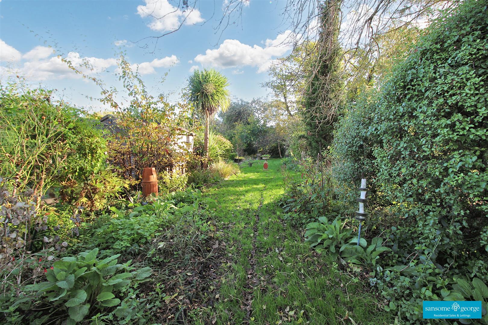 Victoria Road, Tilehurst, Reading